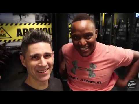 Vlogg: #vadegrejen med Acid Training?