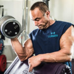 Den världsberömda styrketräningscoachen Charles Poliquin har gått bort