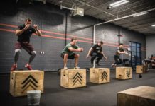 CrossFit höjer avgifterna och utbildningskraven Crossfit box jump