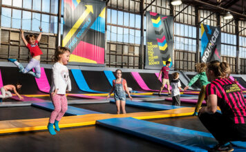 Bounce begärs i konkurs