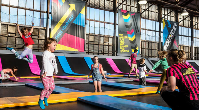 Bounce begärs i konkurs