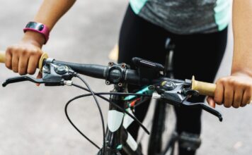 Elcyklister bränner fler kalorier än traditionella cyklister