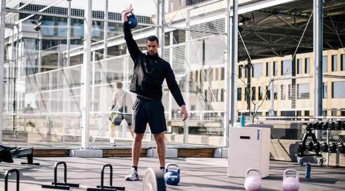 Utomhusgym från Eleiko lyfter padelupplevelsen hos NK Padel & Social av ASCARO