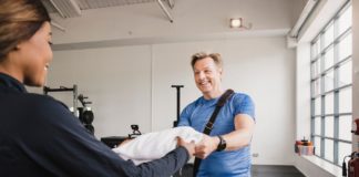 Egenskaper bakom en säljande receptionist