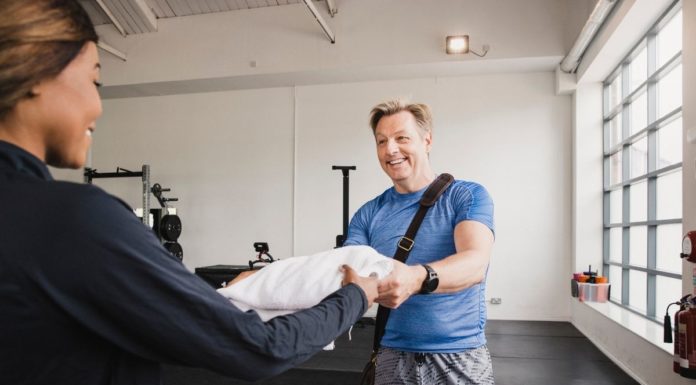 Egenskaper bakom en säljande receptionist