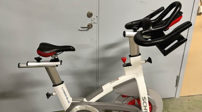 Säljes: Begagnade spinningcyklar Schwinn AC Performance