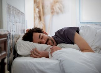 Internationella sömndagen: Sverige sover näst minst i norden