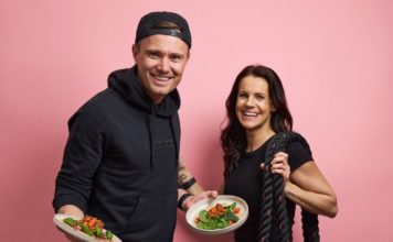 Imponerande tillväxtresa för Weekly Revolt – siktar mot 45 miljoner kronor i omsättning