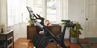 Peloton säger upp 400 anställda och söker ny vd