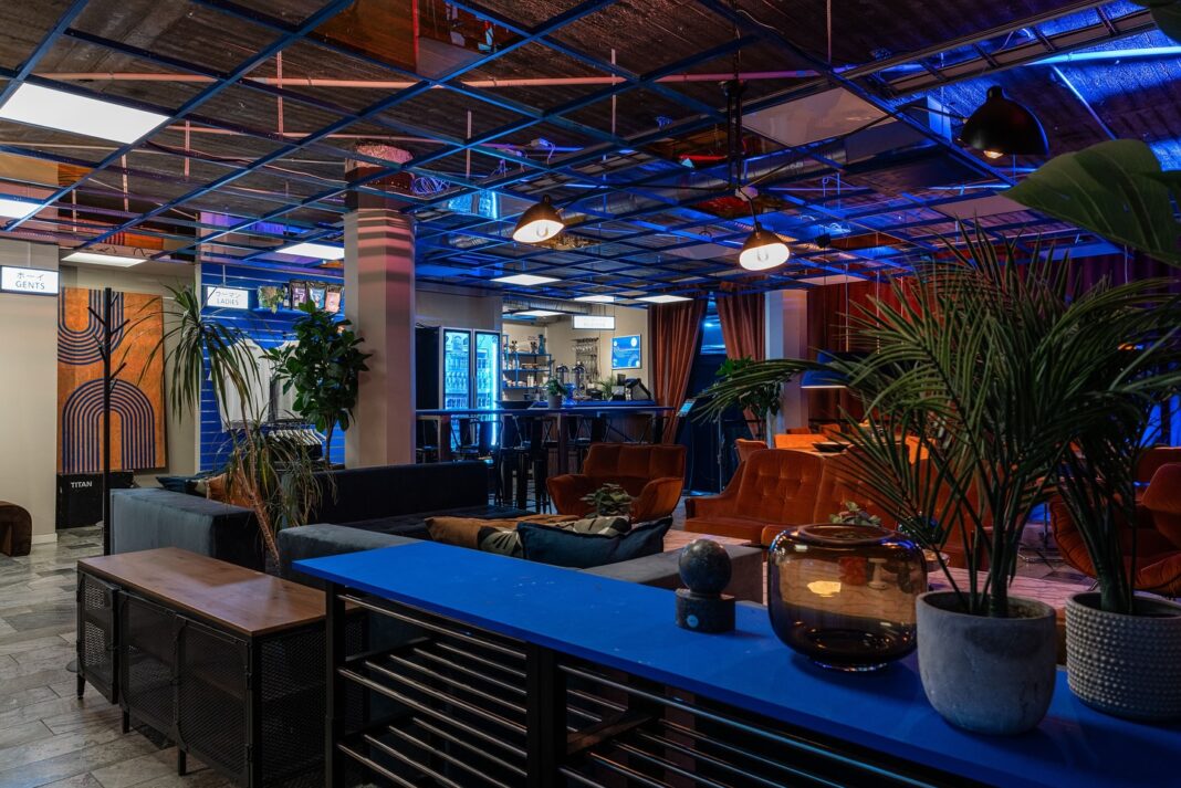 fightboxstockholm_1725624070_3451107293948179428_1973460018 Fightbox Fridhemsplan i Stockholm