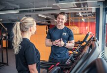 Fitness24Seven säger upp alla personliga tränare – erbjuds bli konsulter Fitness24Seven personlig tränare