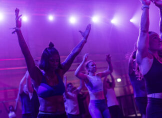 Les Mills och Adidas arrangerade ett ”Fitness Rave” för nästa generations tränande Les Mills Live Berlin Bethany Flores