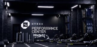 HYROX växer så det knakar – firar 5 000 gym och lanserar Performance Center HYROX Performance Center