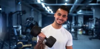 SATS levererade nytt medlems- och resultatrekord för under 2024 SATS man med hantel