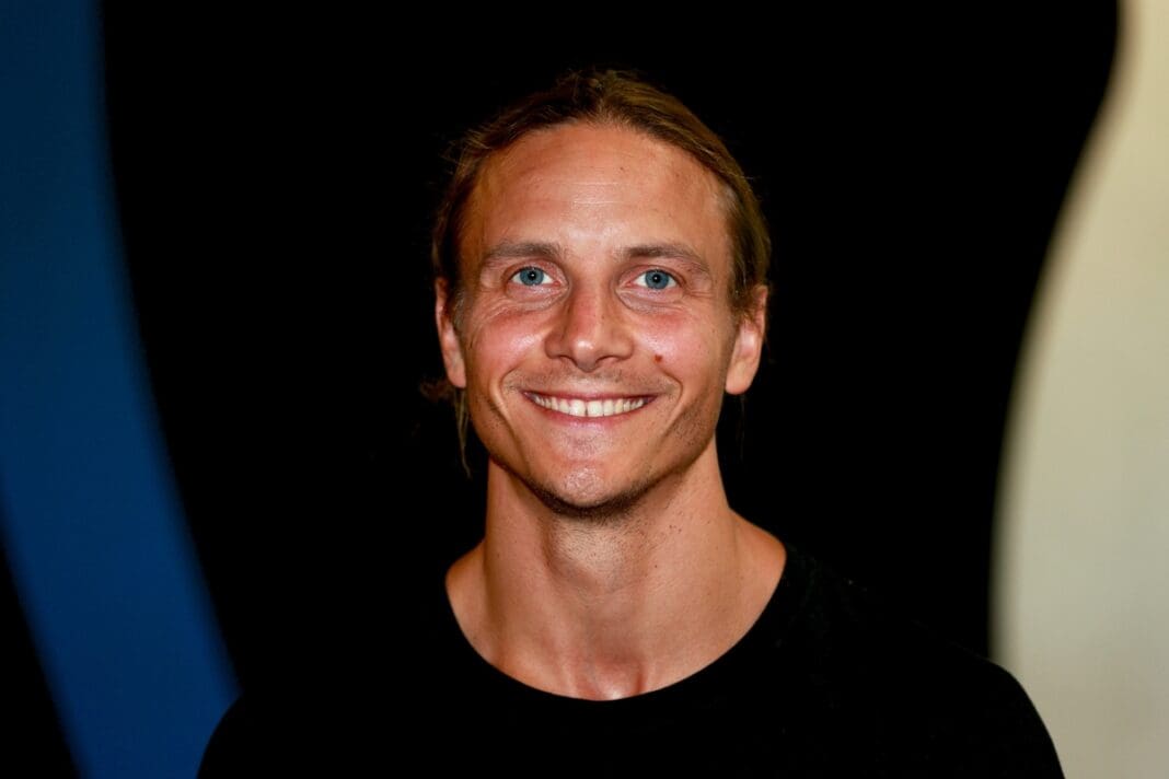 Henrik_valis_sweatybusiness Henrik Valis, Sweaty Business