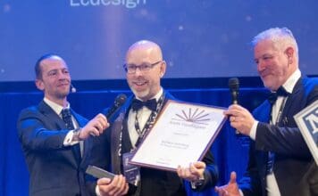 ECDesigns Richard Grönberg utsedd till årets företagare i Örebro Richard Grönberg ECDesign