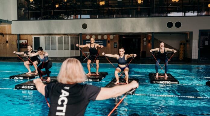 Actic lanserar Aqua Float – en ny träningsupplevelse på vatten Actic Aqua Float träning på vatten