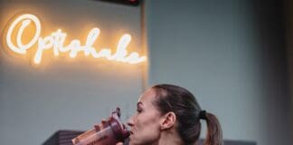 Optishake – funktionsdrycken som blir en naturlig del av träningsrutinen Optishake kvinna
