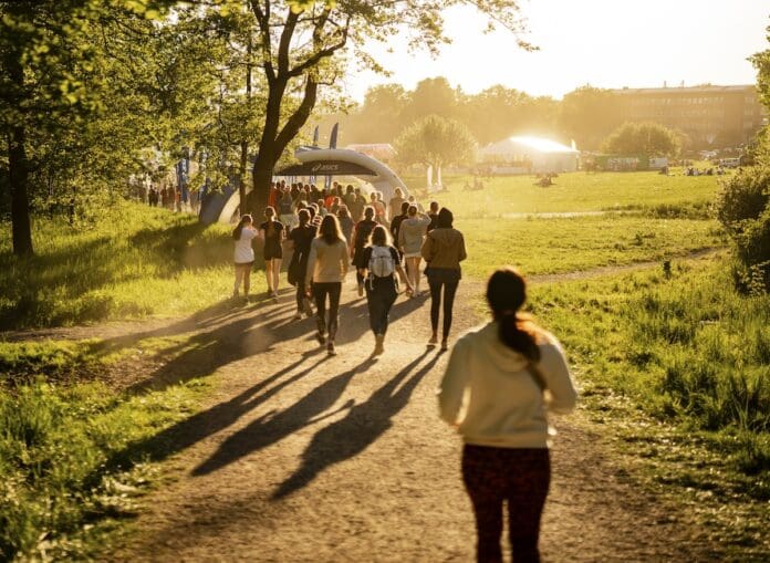 Vårruset Sthlm 2024 - Lopp-74 Kvinnor som springer Vårruset