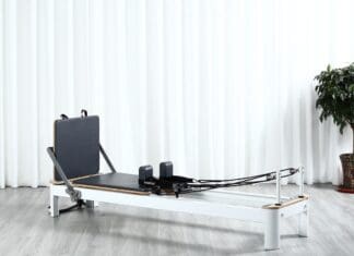 Reformer Pilates för alla gym – även där ytan är begränsad Pilates reformer