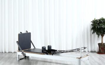 Reformer Pilates för alla gym – även där ytan är begränsad Pilates reformer