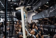 Amazon blir global partner till HYROX – bygger e-handel kring fitnessracingen Hyrox wall balls