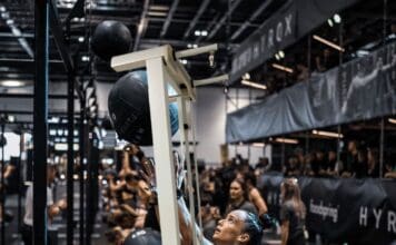 Amazon blir global partner till HYROX – bygger e-handel kring fitnessracingen Hyrox wall balls