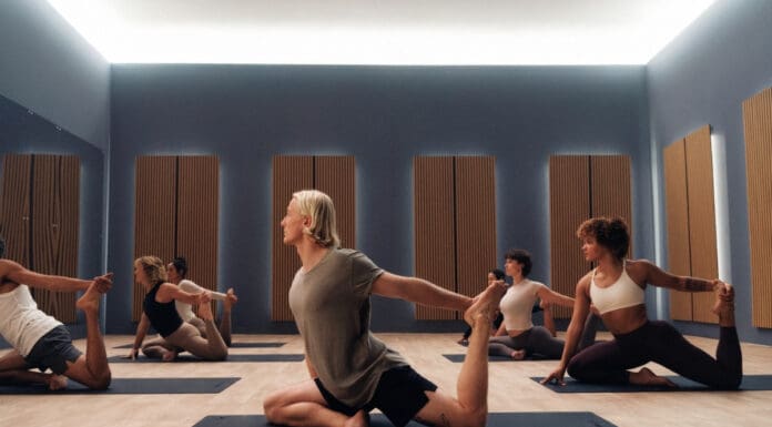 Les Mills satsar på yoga för att stärka klubbarnas wellnessutbud