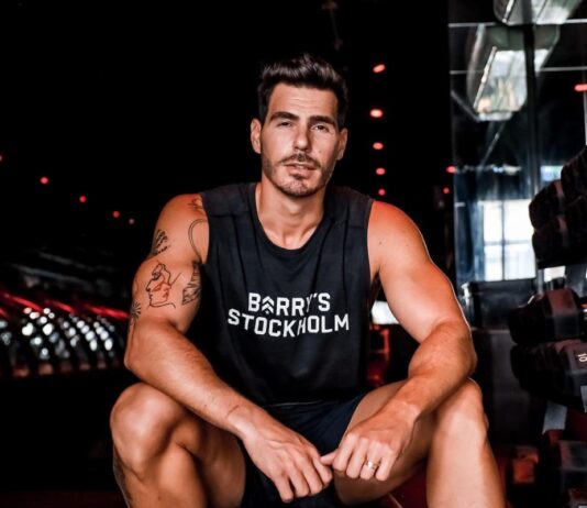 Barry’s växer i Norden – lanserar egen app och öppnar i Helsingfors Kevin Triguero på Barrys sittandes på ett löpband