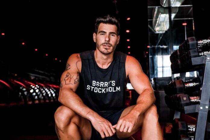 Kevin_Triguero Kevin Triguero på Barrys sittandes på ett löpband