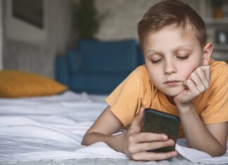 Ny brittisk rapport varnar: barns stillasittande kan leda till hälsokris 2035